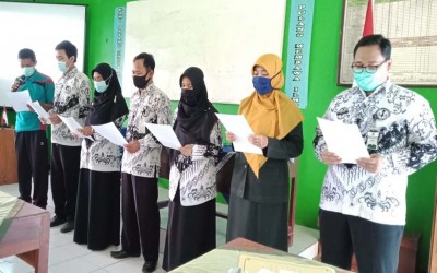 Reorganisasi kepengurusan PGRI ranting SMP Negeri 3 Kedungreja